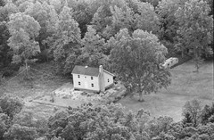 048-tlu-06
